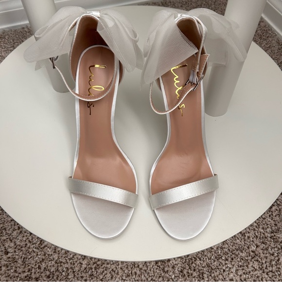 Ayanna Ivory Satin Bow Ankle Strap High Heel Sandals Size 7 - Picture 3 of 7